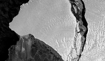 Sentinel-1 image of Burnt Ice Shelf in Antarctica 26 January 2023