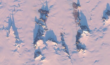 Sentinel-2 image of the Drygalski Mountains in Queen Maud Land Antarctica 29 December 2024 clean